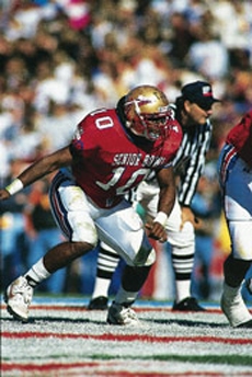 photo of Derrick Brooks in football game